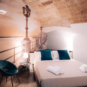 Timeless Apulian Luxury Apartament Bari